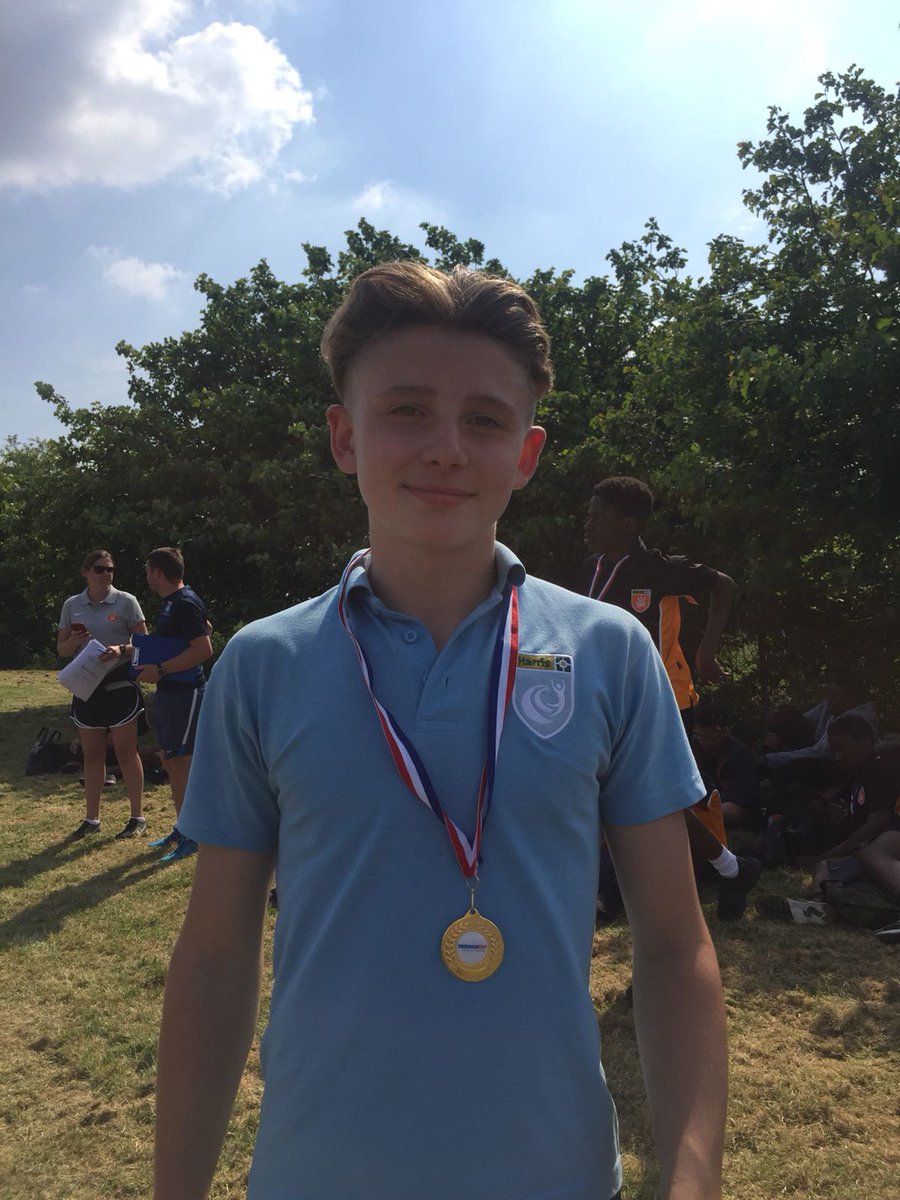 hach_pe's tweet photo. 800m winner for junior boys 🎖️🎖️🎉 https://t.co/rETTPxfJx5