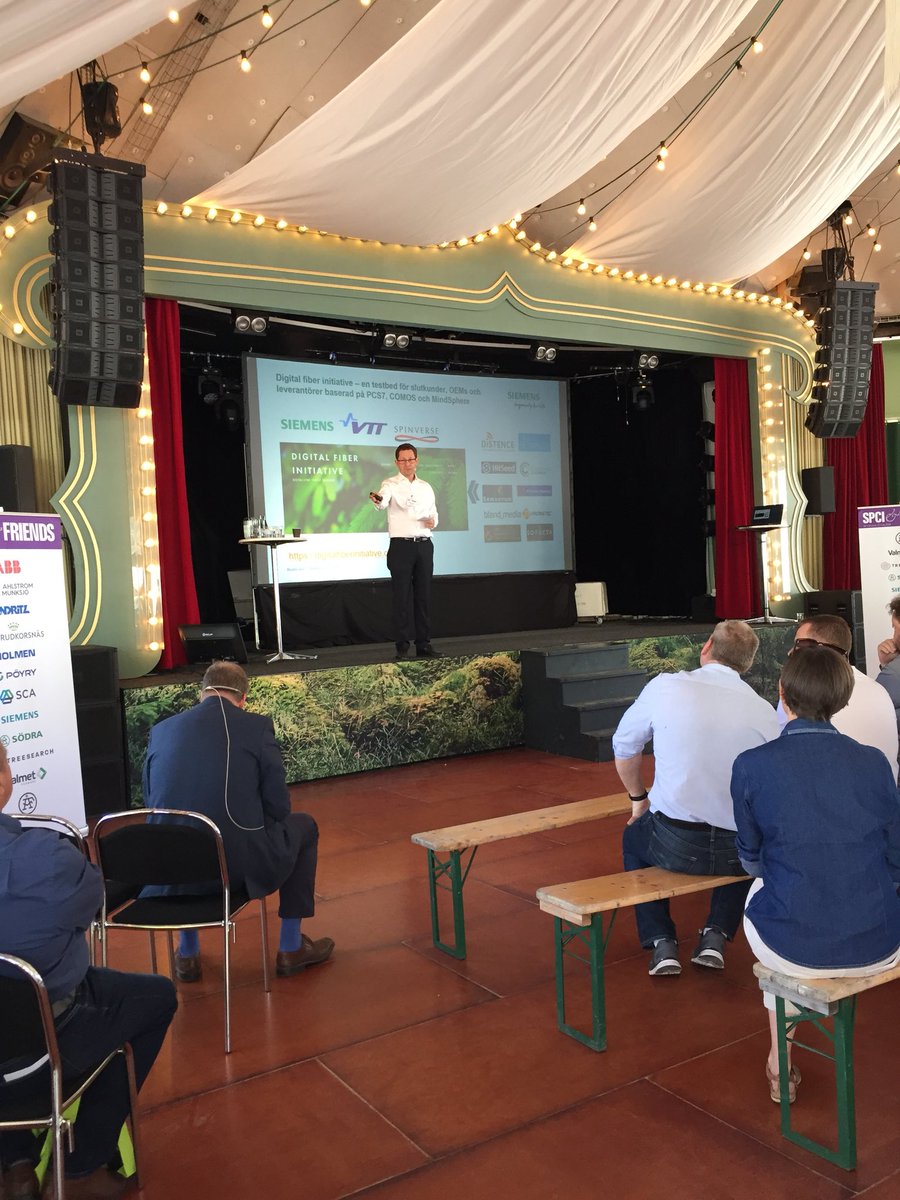 TheDigitalFiber's tweet photo. @Siemens_Sverige Mikael Leksell introducing @VTTFinland Jussi Manninen to stage! Topic for the presentation is ”Digital testbed for the bioeconomy and vision for the future” #spci #grönalund #Stockholm #digitalfiber https://t.co/7g0VVhNvhV