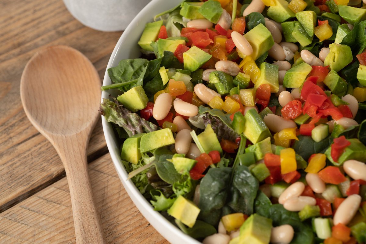 nutribarmcuk's tweet image. When your food has every colour of the #rainbow 🌈 you know it's going to be a great day 🙌🏽

Call us to enquire about our #corporate catering, #veggie and #vegan options 📞🥒🍅