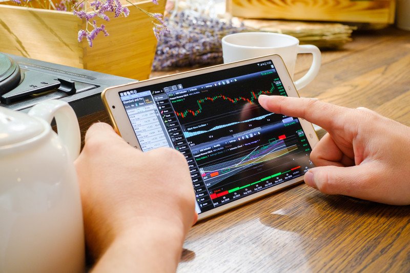 tradezero's tweet image. #CommissionFreeTrading with advanced #TradingSoftware awaits you at #TradeZero.co: bit.ly/2jlZpaW