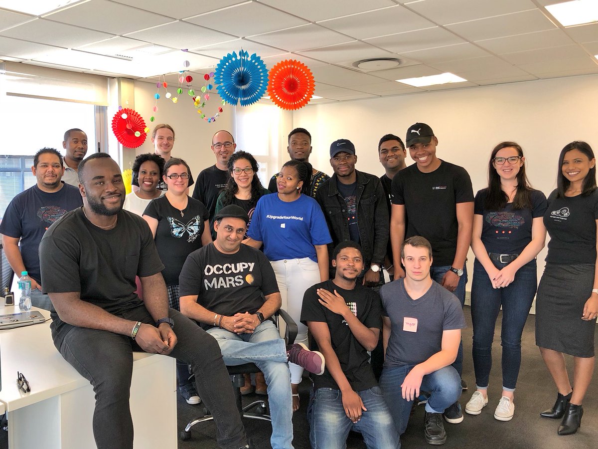 selenish's tweet photo. #GeekierThanYourAverage ๐
Day 2 of our #GeekPrideDay (& #AfricaDay!) celebrations ๐
Also still celebrating @theotherjimiโs 7th birthday it seems ๐
#AfricanGeeks #DurbanGeeks #GeekLikeMe #GeekWeek #AfricaDay2018 https://t.co/a4rWHfslp2