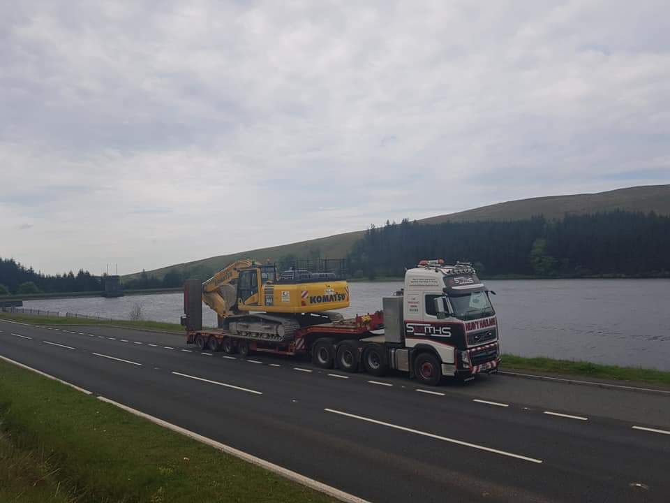 KJ_Services's tweet photo. Onto Our Next Crushing Operation! #KJCRUSHINGLTD #PremierTrak400X #Komatsu #PC360 #smithsmechanicalservices https://t.co/iibUrHHL8n
