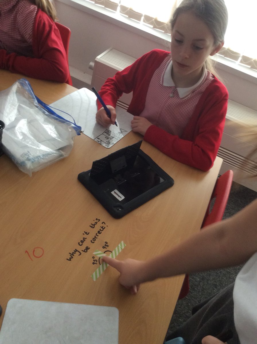 cslewis_class's tweet photo. We’ve been looking at angles on a straight line and on a point, we’ve calculated missing angles drawn onto our tables. https://t.co/Gw7hNswkoD