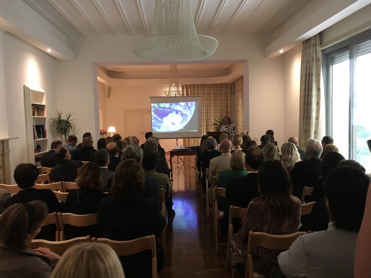 Wonderful to host an event around the theme of architecture ahead of the inauguration of the Australian Pavillion in Venice. Thanks Carl Pickering and @AusINSArchitect for offering us an insight into your world