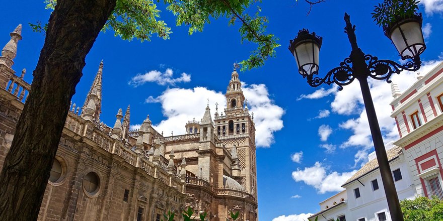 MeliaLebreros's tweet photo. You’ll think that it was a dream. #ExploringSeville #MeliaLebrerosSevilla #Seville https://t.co/ym7yYhmYo1