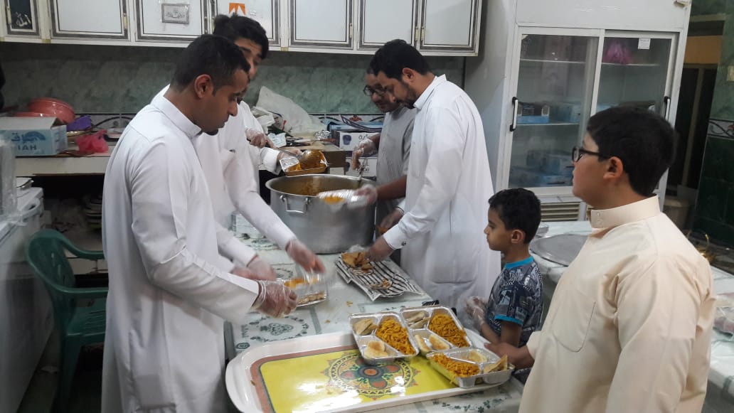 برنامج إفطار صائم ( أسرة عطاء التطوعية ) ١٤٣٩ هـ