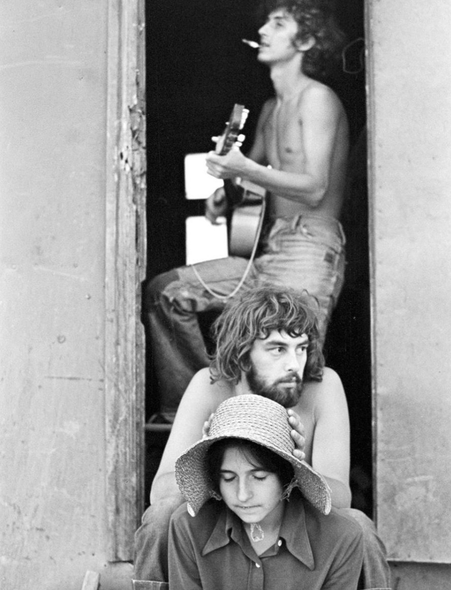 BarbicanCentre's tweet photo. From the #CasaSusanna photos to Igor Palmin's shots of the Soviet Hippies and Dayanita Singh's photographs of Mona Ahmed, we look at the stories behind the photos in #AnotherKindOfLife https://t.co/4CiYfYjjXg https://t.co/fUnoRAV2MO