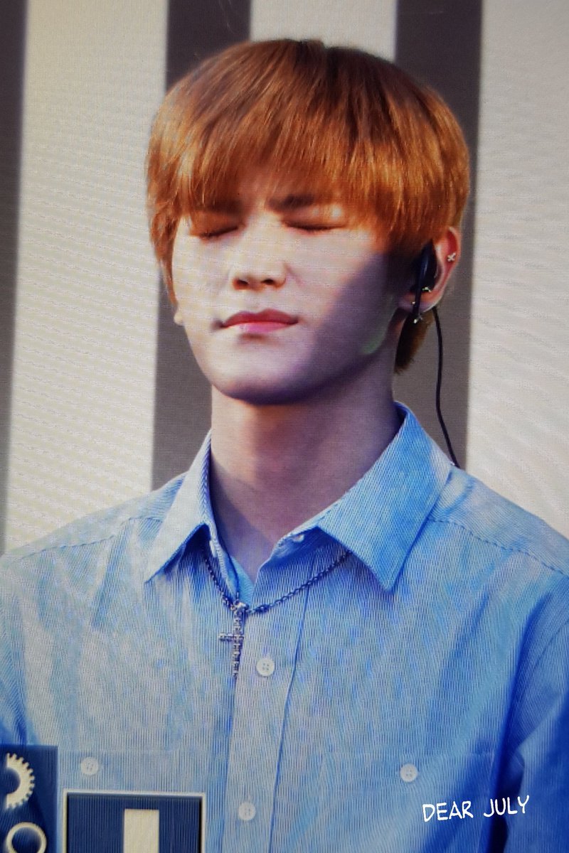 dearjuly_0701's tweet photo. 180522 #NCT127 #TAEYONG #태용 https://t.co/Hv5JJL3uNb