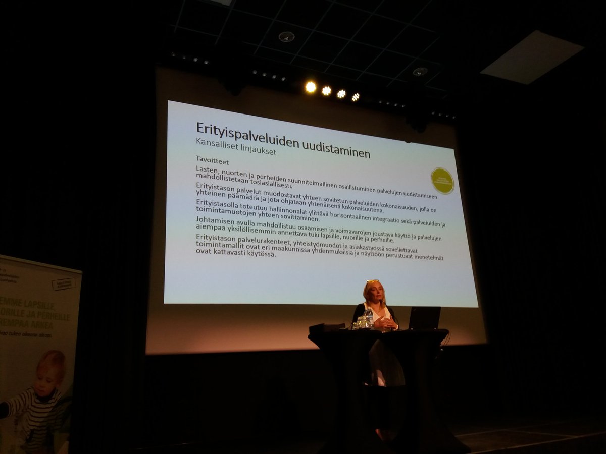 PP_LAPE's tweet photo. Erityisasiantuntija Jaana Jokinen kertoo erityispalveluiden tehtävistä palvelukokonaisuudessa. #lapemuutos https://t.co/IdSUokoQkC