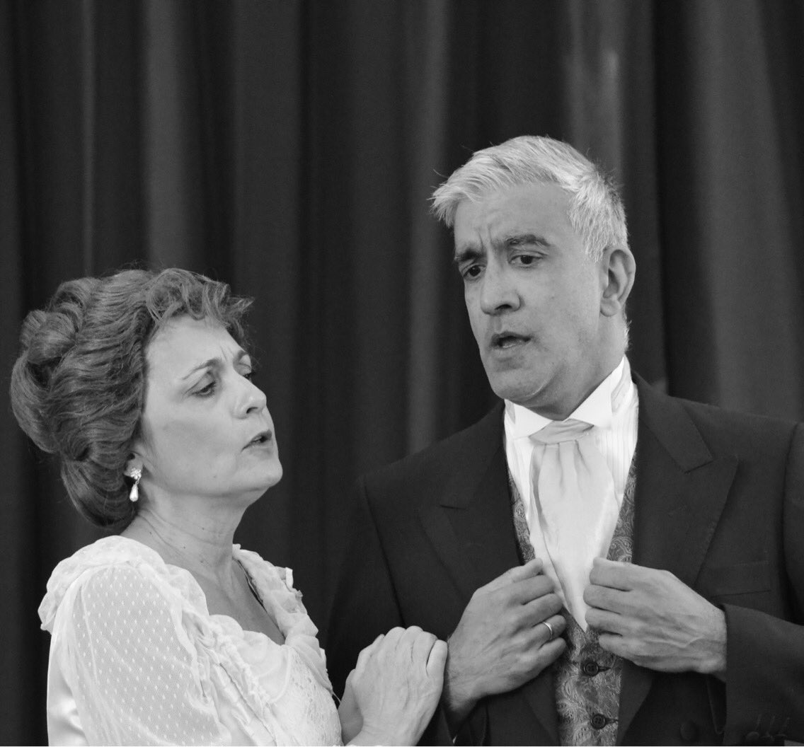 SouthgateOpera's tweet photo. #BONUS! Another #behindthescenes of #SOFledermaus cast &amp; chorus BOX OFFICE: https://t.co/DIRK0VN0IM
#CultureInEnfield #MyLocalCulture 
#straussii #johanstrauss @EnfieldPresent @ETResidents @EN2_ETown @EnfieldMarket https://t.co/hyDC18Co7J