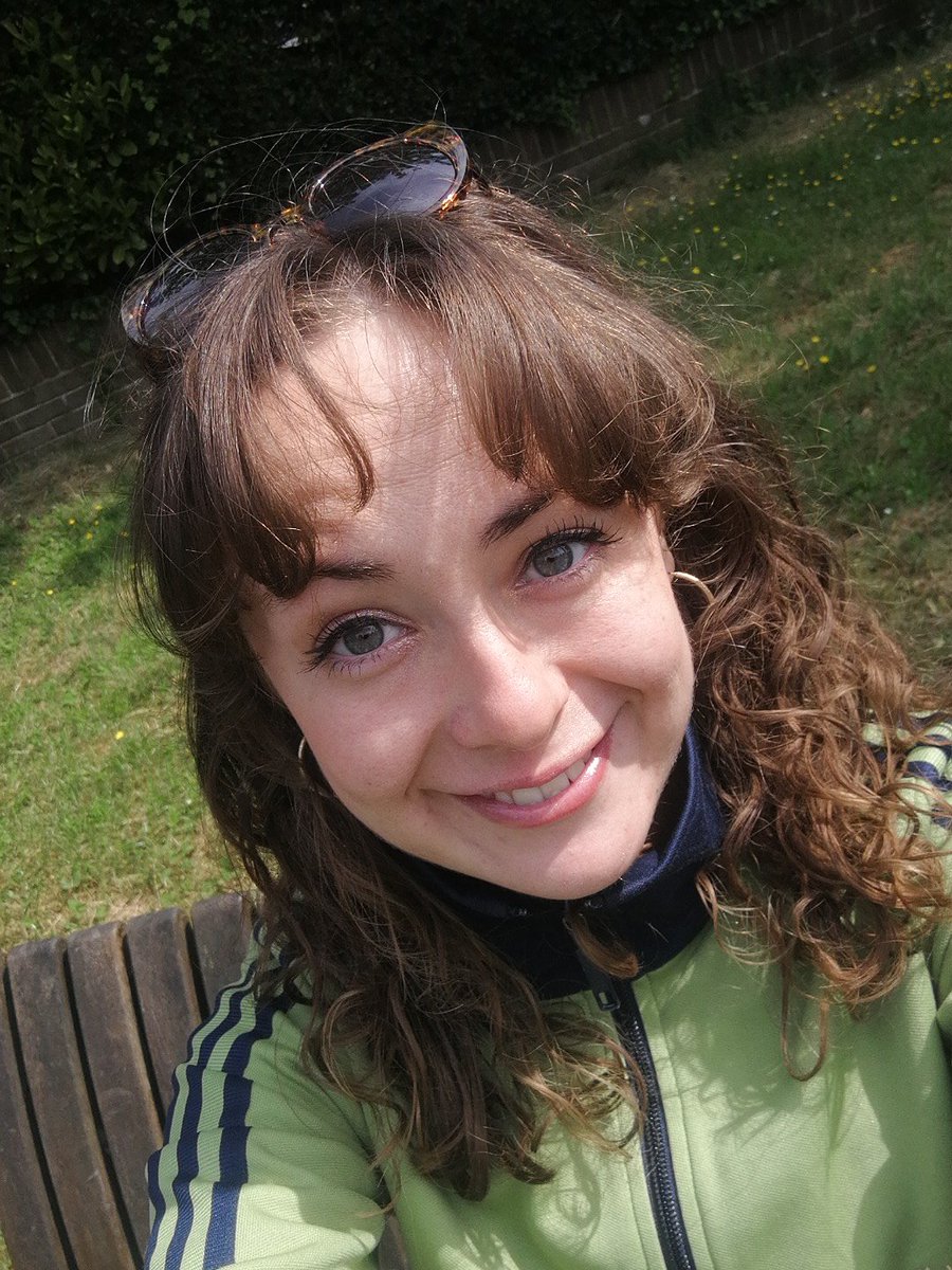 samgcreates's tweet image. 🔥@BrightPhoenixW thank you for inviting me to a wonderfully warm #business #network #meeting with @Nterprise1st @WIN_YoungCarers and thank you @my_ecoegg for my shampoo➡️what do you think of my hair after my first wash✅💁‍♀️💖
#vegan #shampoo #ecofriendly #local #Winchester