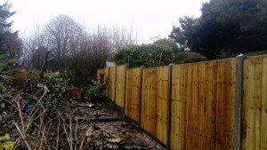 Minternfencing's tweet photo. Closeboard Panels on Concrete Gravel Boards, Dorchester https://t.co/MIK7Wfx2MO https://t.co/vGdulUtc1E