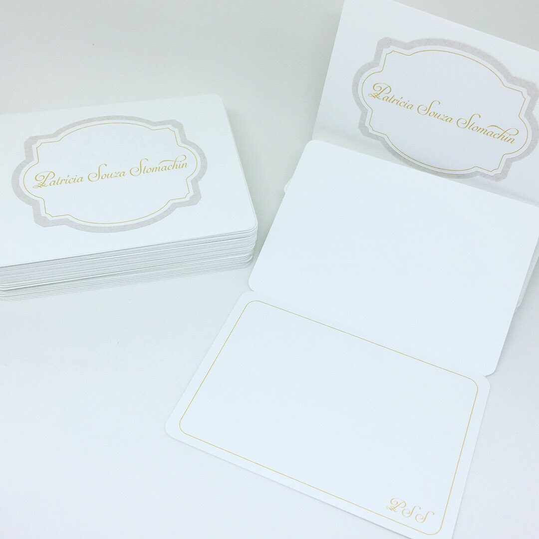 PliePapelaria's tweet photo. Olha a elegância que ficou esse cartão social! #cartaodevisita #cartaosocial #papelariafina #scrapoffice #office #scrapbook #scrap #scrapbh #homeoffice #papercraft #cutepaper #love #beautiful #papercraft #paperdesing #stationery #stationerylovers #waketomake #dailydoseofpaper https://t.co/1wMkA2mTe2