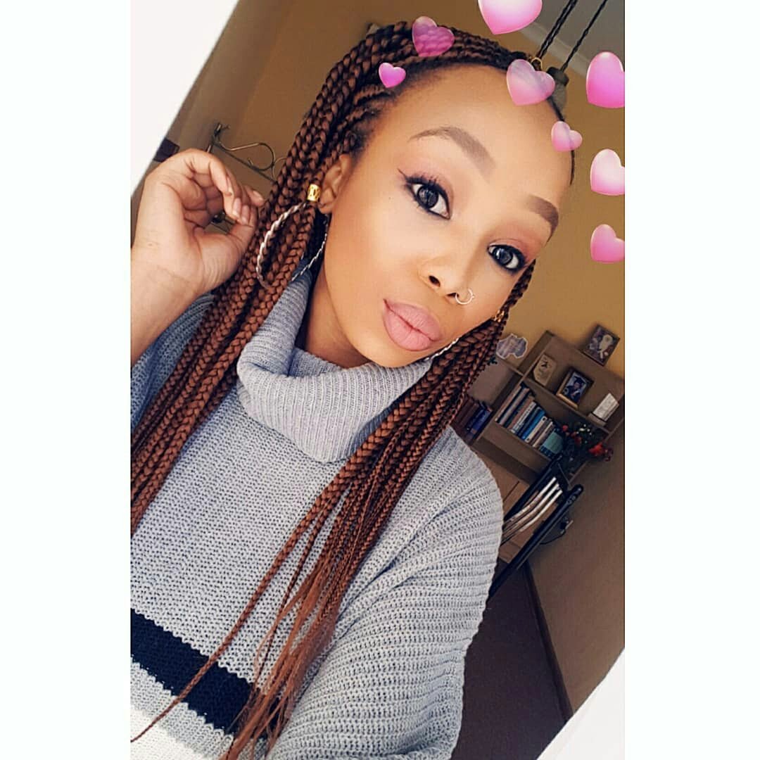 CandieModiselle's tweet photo. Greetings from my fivehead 😂💕 https://t.co/XwC6fxkNUd