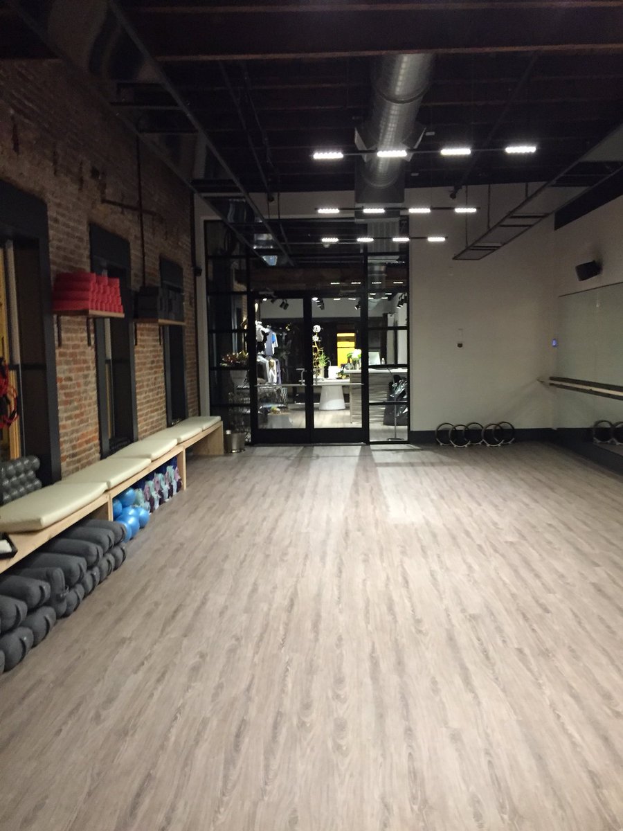 blairhaus's tweet photo. It’s Transformation Tuesday! Swipe right to see the transformation from beginning to end of Haven Studio! 

#designmatters #mississippi #elementsodesign #interiordesigners #interiors #commercialdesign #tupelo #havenstudio https://t.co/BonRo5lPgw