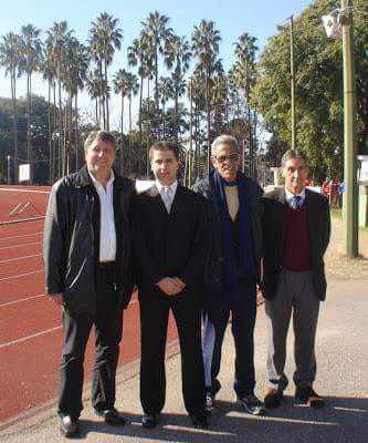 ERamosVerde's tweet image. Felices 53 años Agrupación de Atletas del Uruguay. !!!!! Honor absoluto pertenecer a esta entidad!!! @UyDeporte @PAIS52FA @FCaceres2011 @camaraceleste @arrillagae @VillaEspOficial @MiguelFNogueira @yiselamoreira @losrojos2006 @CimarronesC