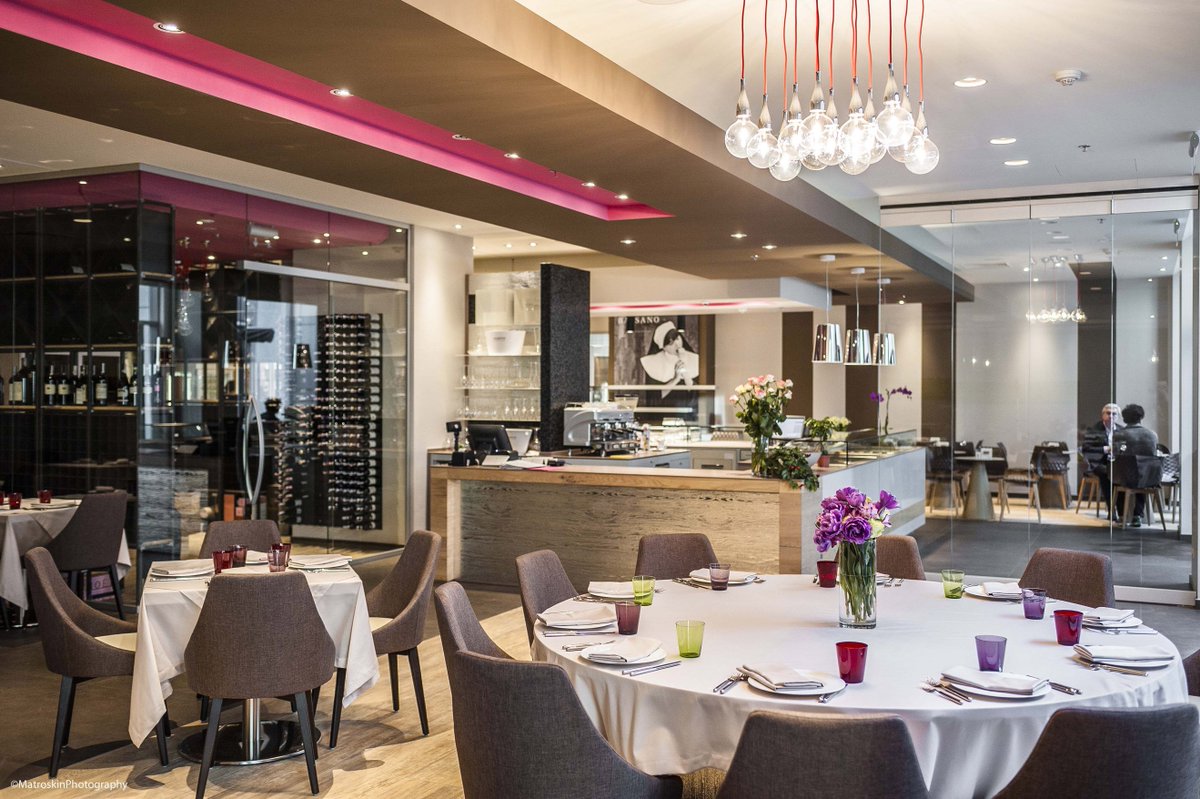 The simplicity and elegance of #Uni and #Kicca - designed by #FrancescoGeraci - and Kontea armchairs - #CarloBimbi design - match perfectly with the atmosphere of #BassanoRestaurant in #Kiev. 
#metalmobilspaces #designexperience

Discover more: bit.ly/2ICJQMl