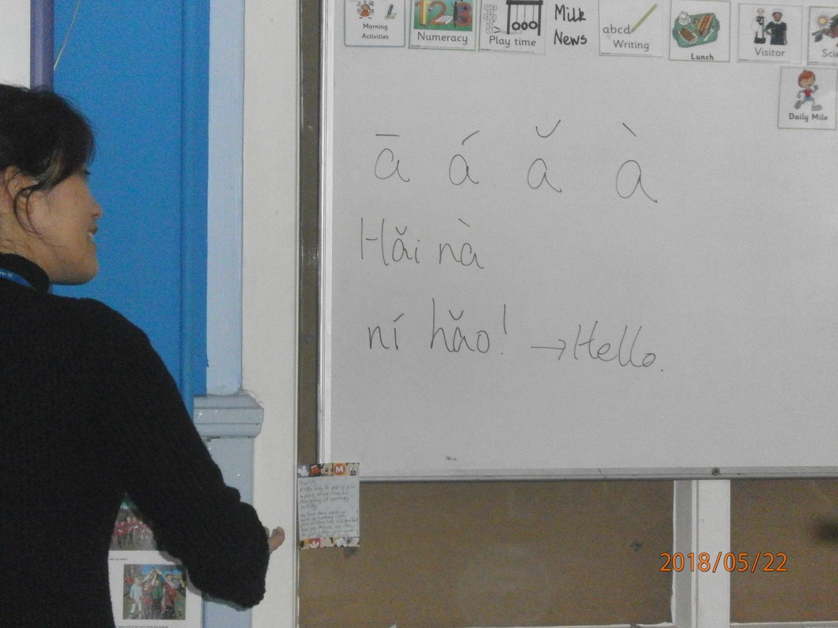 AberladyP2's tweet photo. Haine came in to visit P1 and P2 today to tell us about China and introduce us to Mandarin. We learned to count to 10. Will we remember how to pronounce the numbers tomorrow? https://t.co/Hm8nceocz4