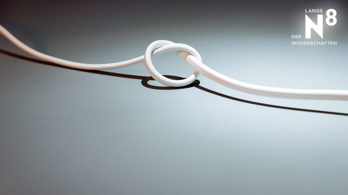 Am 9.6. findet wieder die @Kluegstenacht des Jahres statt! Ob beim #OpenAccess Minigolf, am 3D-Drucker oder bei spannenden Vorträgen zu #KI, #Blockchain &amp; #Tinder für die Wissenschaft - kommt vorbei und erlebt Internetforschung zum Anfassen! hiig.de/events/lndw-20… #LNDW18