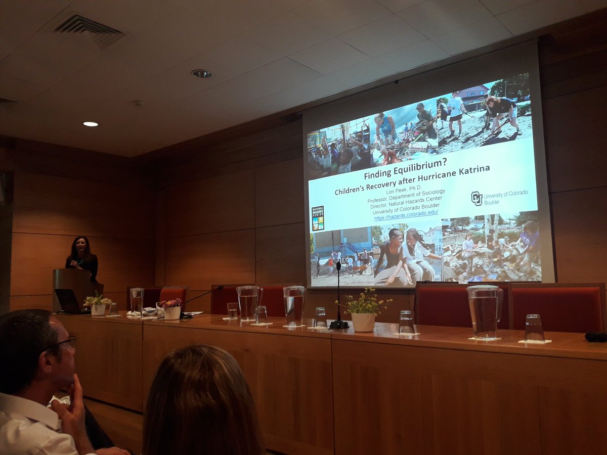 PacoMartNT's tweet image. &quot;Children of Katrina&quot; excelente ponencia de Lori Peek y un libro que todo gestor de emergencias debería   leer para conocer la importancia de niños y jóvenes en la gestión frente a desastres #resiliencia #CUIDARFinale