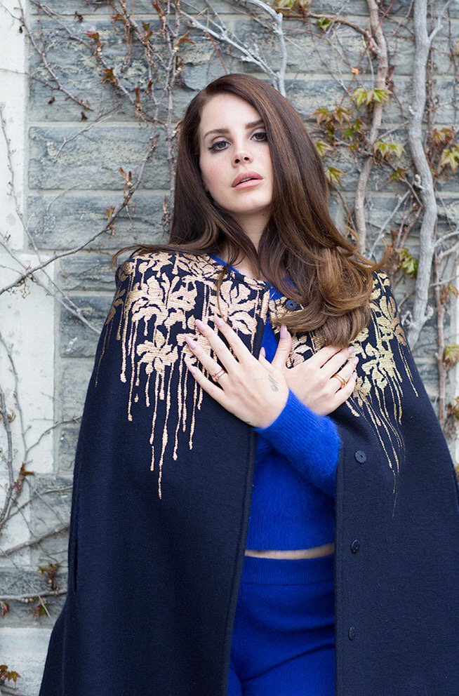 LanaDelReyWorld's tweet photo. 2014 Lana Del Rey for Fashion Magazine by Chris Nicholls 💙 https://t.co/Ab6l9BdVrN