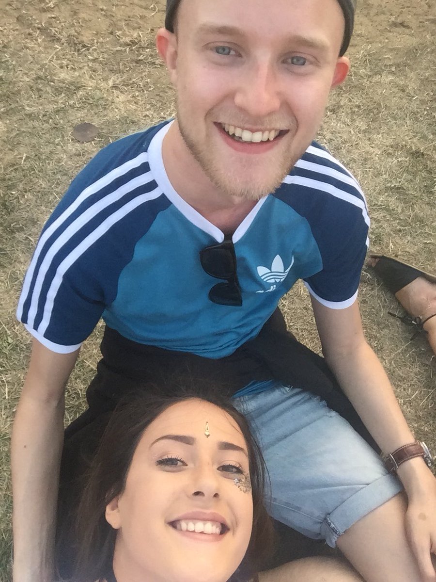 georgiemarsh123's tweet photo. Happy birthday to my no.1 @richardlee__ . Stay fabulous always. Love ya xoxox https://t.co/qG2MaTH3Zx