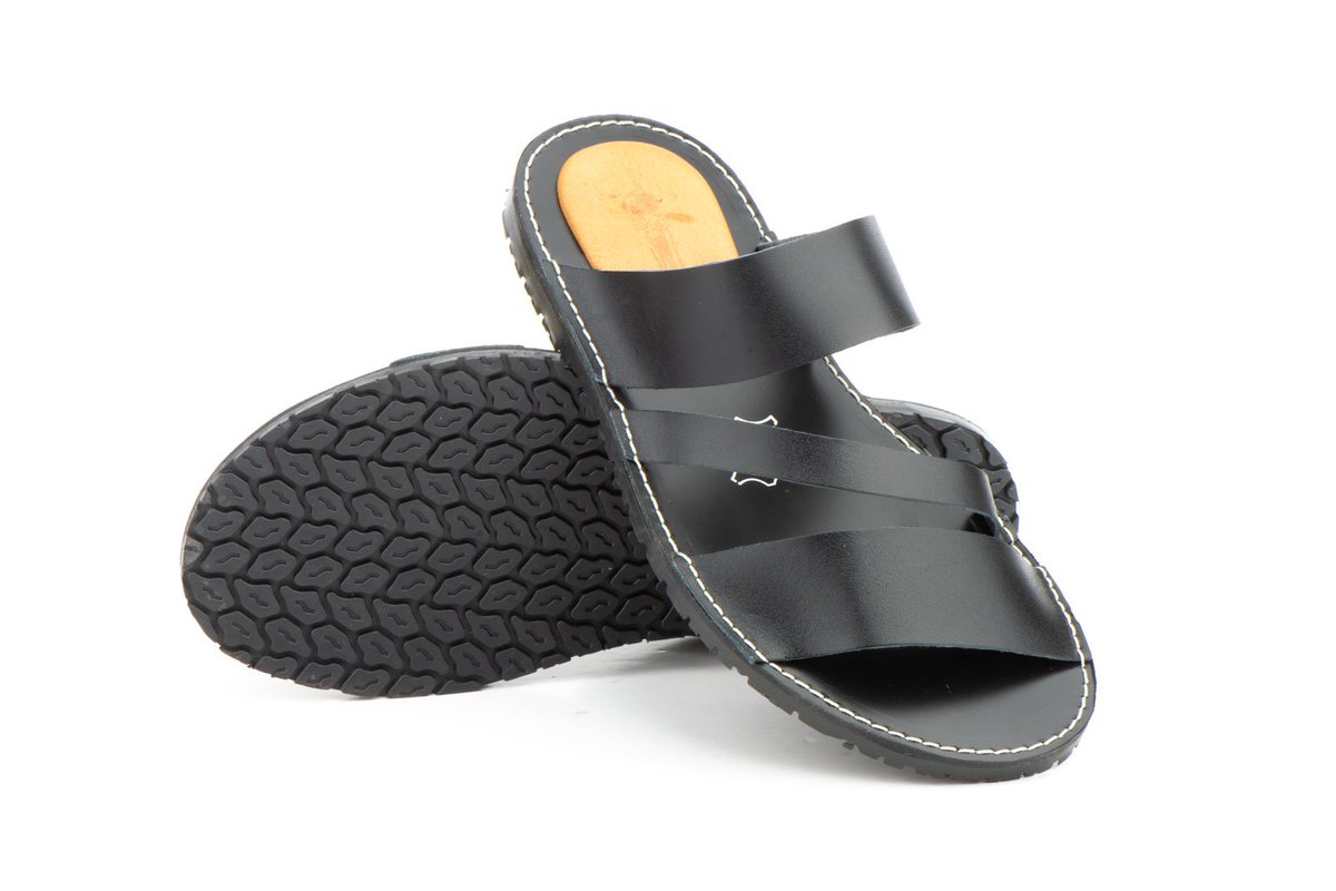 MirensssPells's tweet photo. Se acerca #verano2018 #sandalias #hombre nómadas #piel fabricadas #España https://t.co/hT6igZnsWM