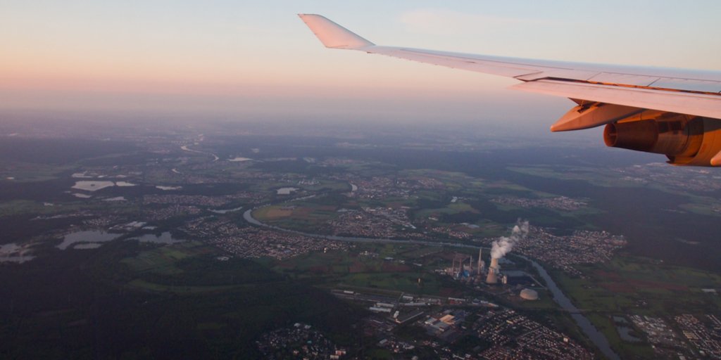 croatiaairlines's tweet photo. [JESTE LI ZNALI] Zračna luka Frankfurt je najveća njemačka zračna luka i 10. najveća zračna
luka u svijetu!
Letite za Frankfurt već od 115€! Saznajte više na: https://t.co/ITyh81foKn

#CroatiaAirlines #DesiredDestination #Frankfurt https://t.co/YGqmsgbhzP