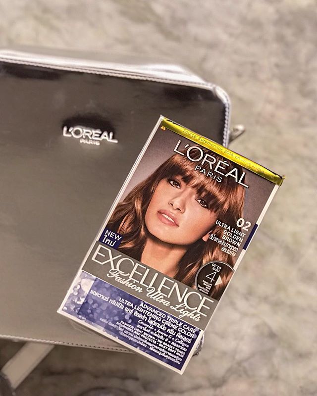 trishramos's tweet photo. ✨✨✨ GIVEAWAY ALERT! ✨✨✨ #ColorWithConfidence with L’Oréal Excellence Fashion Ultra Lights! Available in colors Ultra Light Natural Brown, Ultra Light Golden Brown (giving this one away!), and Ultra Light Ash Brown. Enhance your gorgeous features … https://t.co/T0cofuviru https://t.co/7cHjwWjmXa