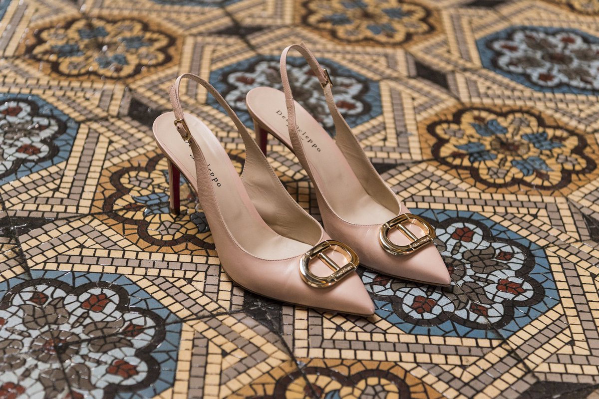 Signature logo hardware elevates one of Dee’s absolute must-haves - the classic nude slingback. Bit.ly/SlinkySlingback