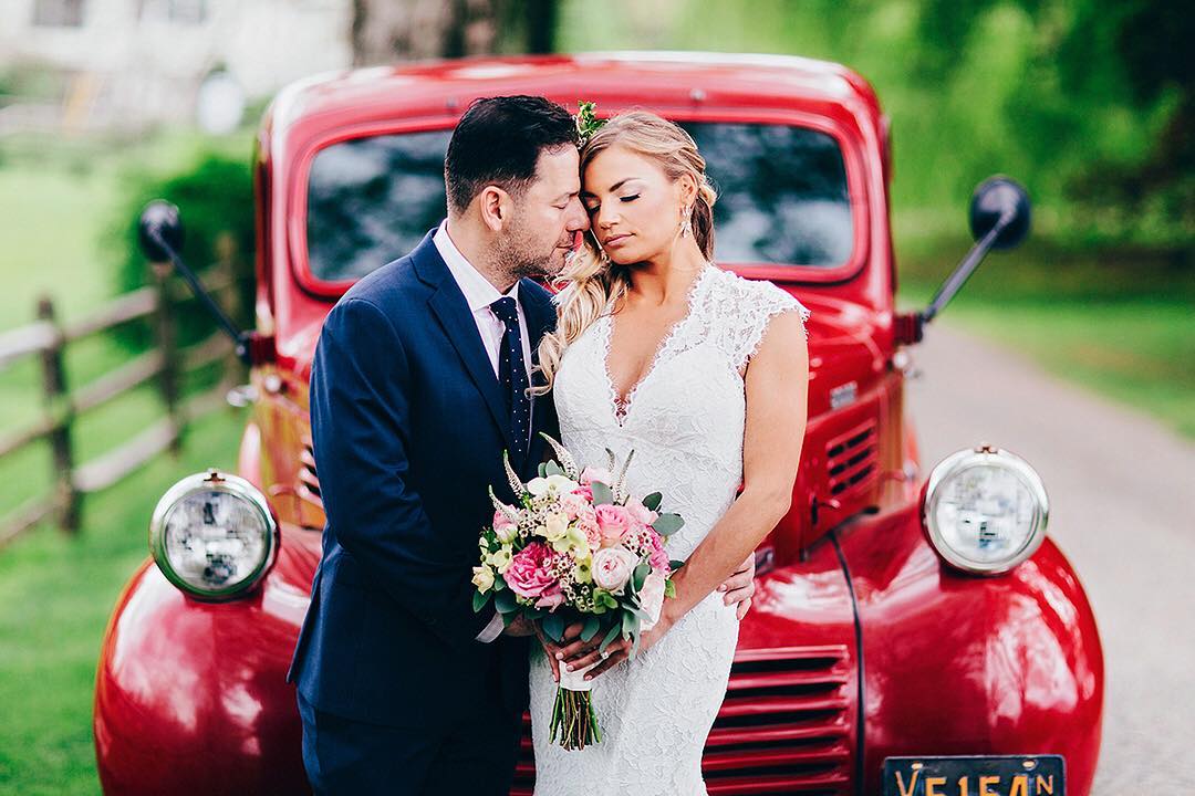 Luminhouse's tweet photo. Beautiful sunshine today giving us lovely summer vibes, just like in these beautiful images captured by @stevegerrard 

.
.
.
#weddingphotographer
#weddingphotography 
#weddingmoments
#weddingstyle 
#weddingdetails
#weddinginspirations
#loveauthentic
#mastersofweddingphotography https://t.co/RnVnzJwJzP