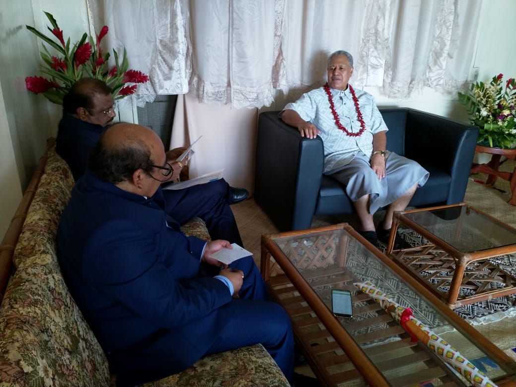 Union Minister of State for Tribal Affairs, Shri. Jasvanthsinh Sumanbhai Bhabhor  today discussing bilateral issues with the  Head of the State Samoa H. H . Tuimalealiifano Vaaletoa Sualauvi II at office of the Head of State Motootua ,Samona