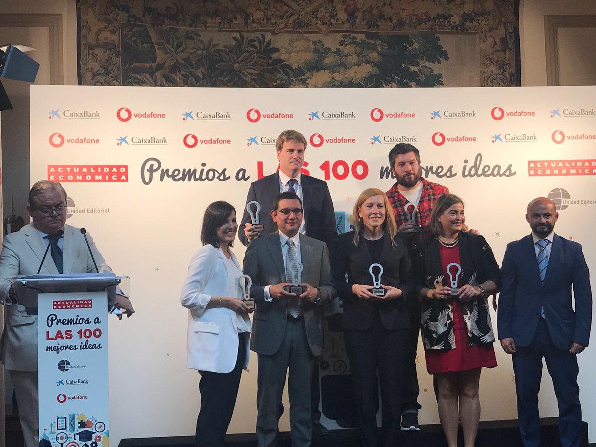 AXASegurosEs's tweet photo. Ya tenemos nuestro premio a una de las #100mejoresideas de @laeconomica ��¡¡Gracias!!!👏🏻👏🏻👏🏻👏🏻 por nuestra campaña de #AXAHogar https://t.co/lYqXZkPjqV