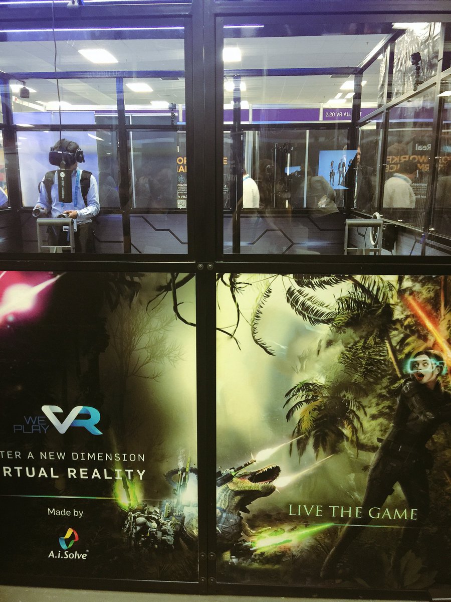 ElleBKlein's tweet photo. #WePlayVR #VRworld2018 https://t.co/HE2s25ySpN