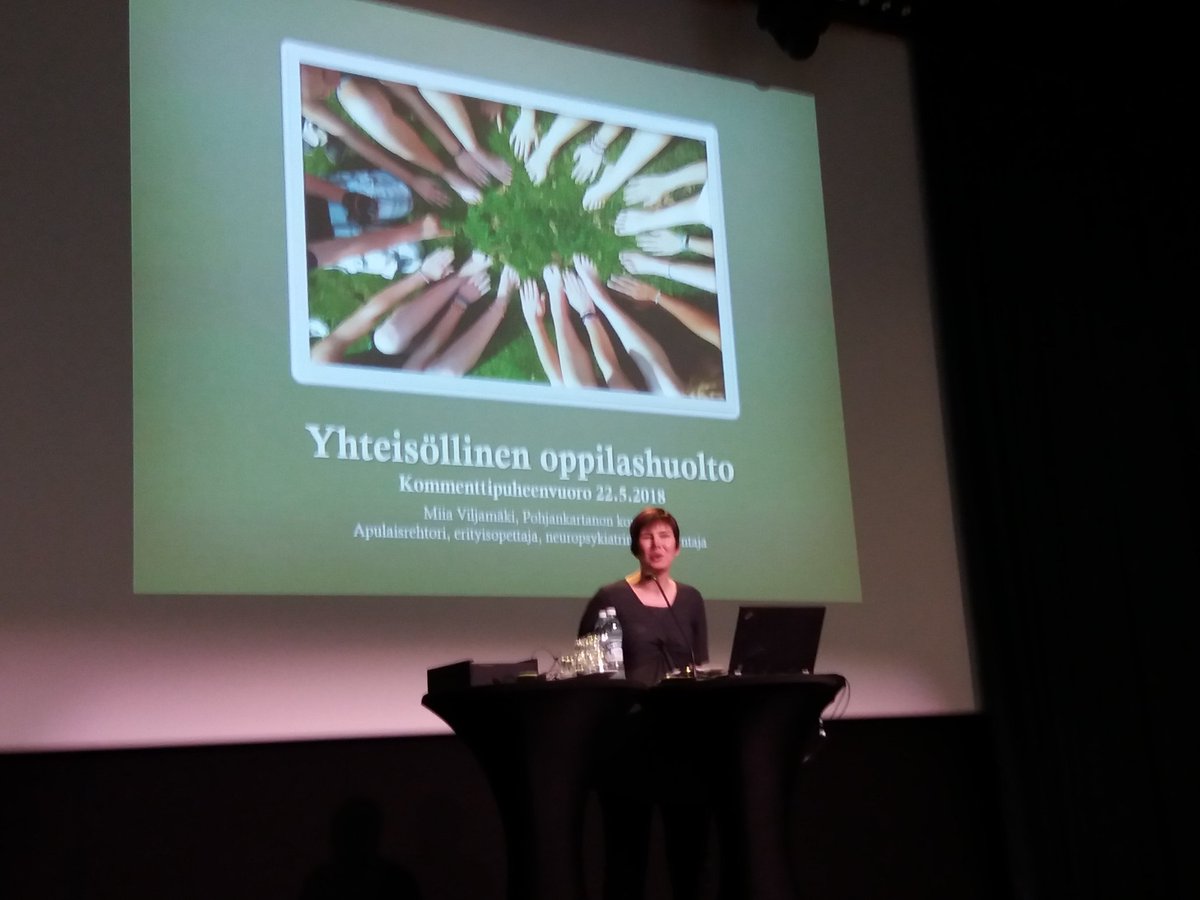 PP_LAPE's tweet photo. Oulun Pohjankartanon koulun apulaisrehtori Miia Viljamäki antoi kommenttipuheenvuoron yhteisölliseen oppilashuoltoon liittyen. #lapemuutos https://t.co/DwHIq9trhI