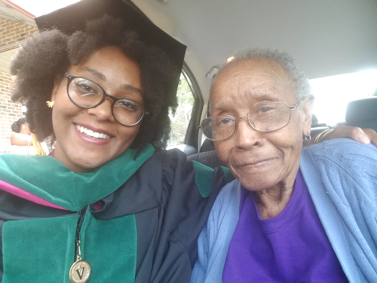 THenderson7's tweet photo. Boom...issa doctor!! @WomensHealthMag
@tyrabanks
@TheDoctors
@TheAtlantanMag
#BlackGirlMagic #FortheCulture #Medicine #osteopathicmedicine #FamilyMedicine #sportsmedicine  #AskTheDoctors https://t.co/qeMtGyh2bC