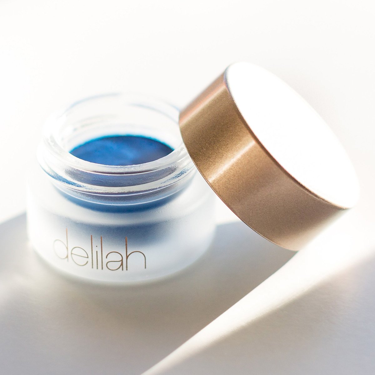 Our little pots of magic! This Gel Eye Liner in shade #ink <a href="/delilahcosmetic/">delilahcosmetics</a>   scooped the Best Beauty Bible Award 2017.  It boasts a soft texture that's easy to apply and produces a deeply intense colour upon application 🙌  #delilah #eyeliner #magicmakeup #bestbeautybibleaward