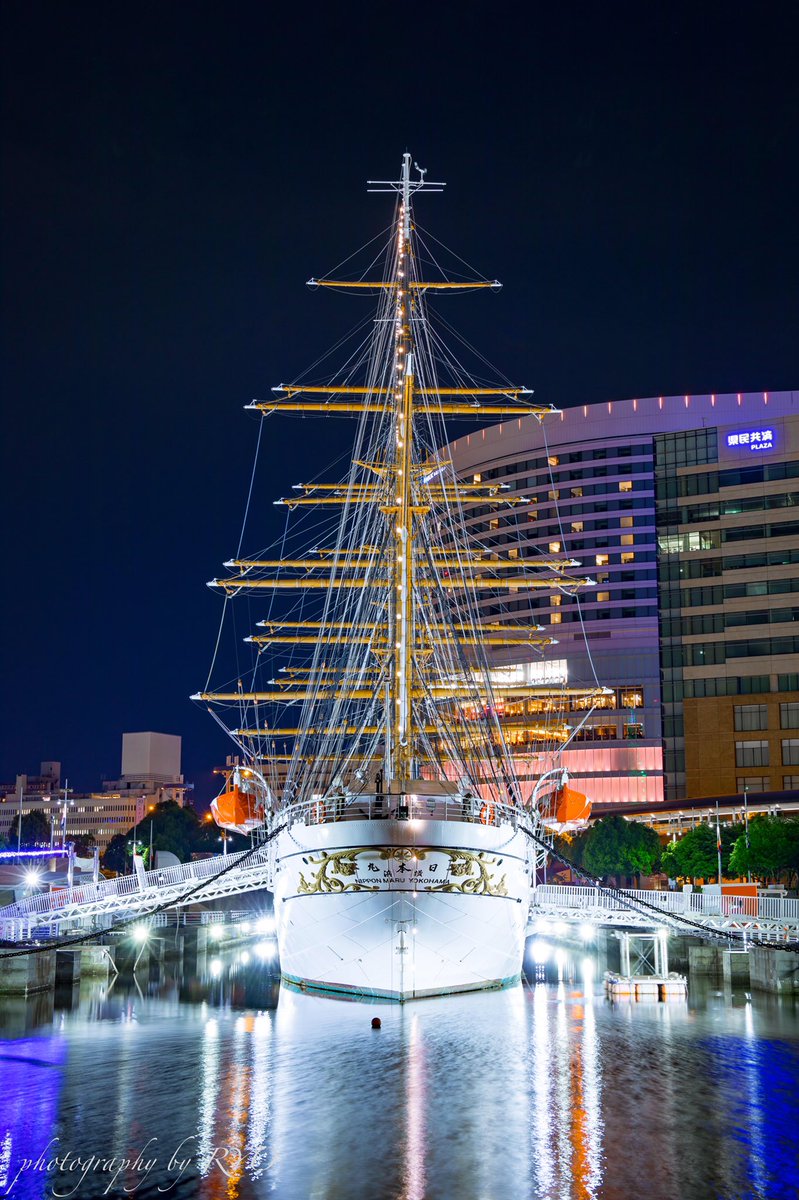 Ryo 歌い手 シーシャ屋 横浜へおいでよ みなとみらいへおいでよ 都内から遠くないよ Photography 夜景 みなとみらい夜景 2枚目 4枚目縦構図