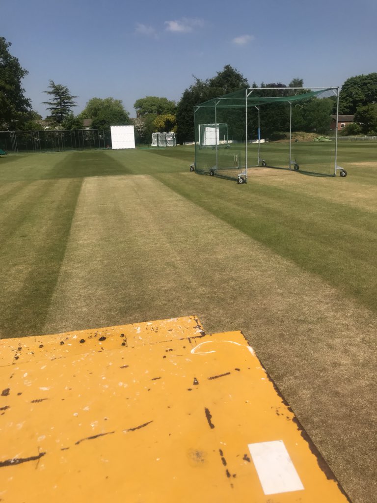 chris_calcott1's tweet photo. Looking like we’re going to have another two belters this weekend, hoping to beat the 1530 runs scored last weekend down here!!! @Leamingtoncc @kevinpmitchell9 https://t.co/7F0iO6YyRA