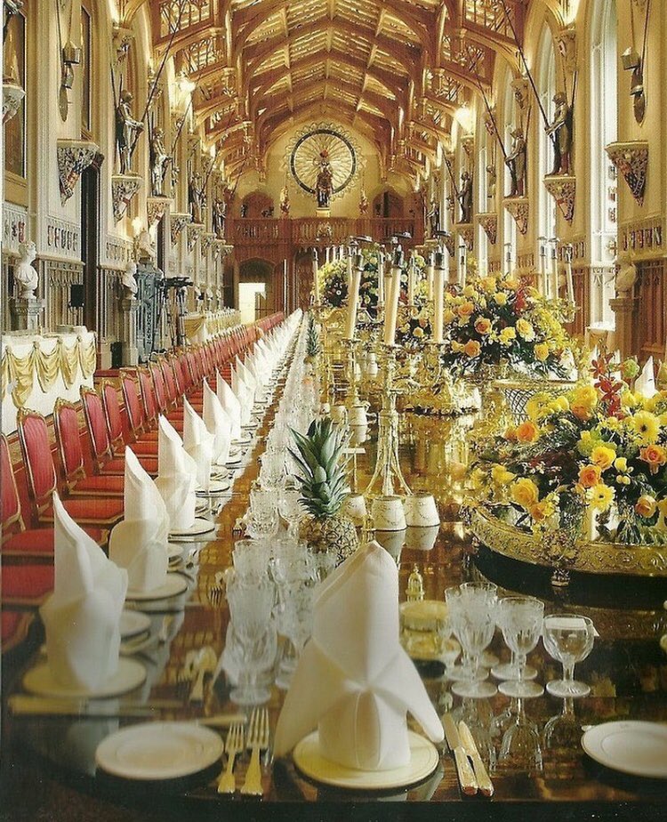 Спортзал в одинцовском районе. Кафе-бар sv, златоуст. Можайское шоссе 163 св фитнес. Дпц святодуховский александро-невской лавры. Святодуховский зал александро-невской лавры.