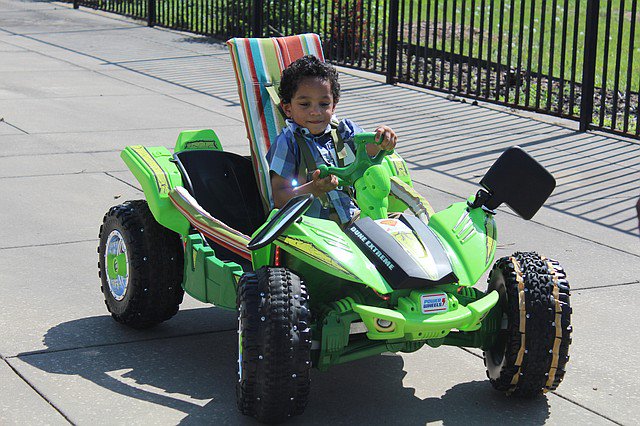 MarkOneElecCo's tweet photo. At 2-years old, Jerry was run over by a texting driver & was left paralyzed, but now he's driving a Power Wheels hot rod thx to the #GeeksvsGeeks Challenge that happened in our parking lot! https://t.co/4rDMjFF447 https://t.co/cTiFun39YA