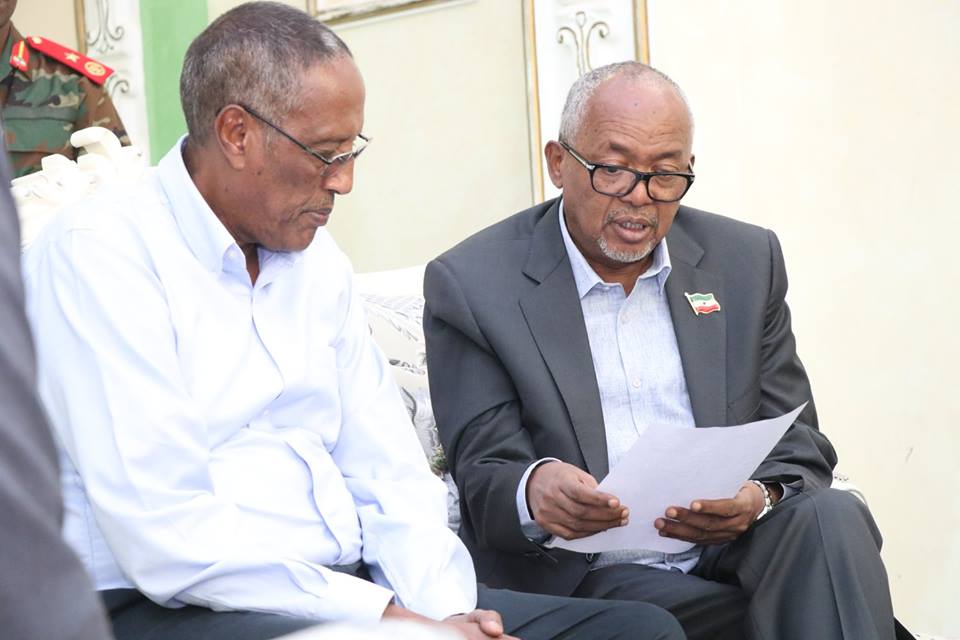 #Somaliland: Vice President briefs the President about the Cyclone affected areas he visited ...  #CycloneSagar