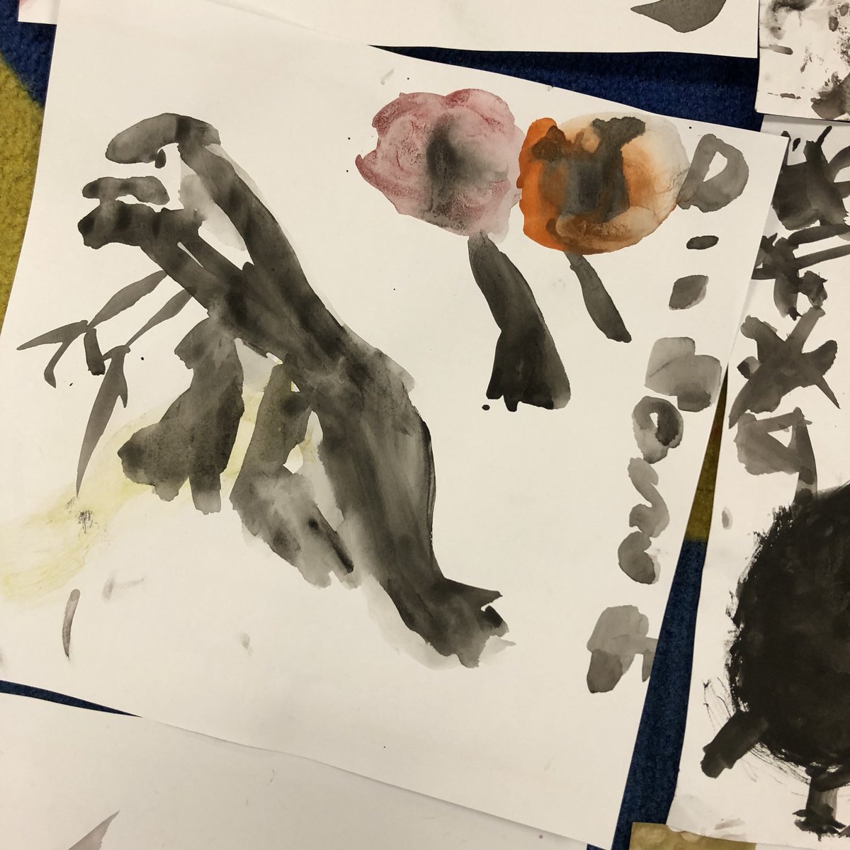 mslowpaz's tweet photo. Q is for #qibaishi #theabcsofart #secondgrade #endoftheyear #artreview #art #Elementary #elementaryart #aldinecreate #aldineart #artist #artclass #artlesson #kidscreate #primaryart #artteacherlife #chinese #watercolor #drawing w #paint #observational #practice #proudteacher https://t.co/AetlgqWr1w