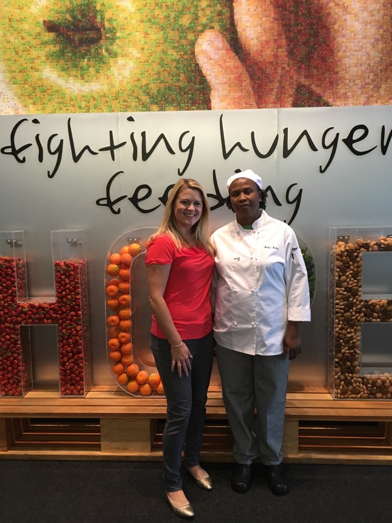 emurray1's tweet photo. #Heartwarming story here! Soline struggled with depression &amp; unemployment for years, but that turned around when she found the @feedhopenow culinary program. To give back, she donated her first #taxrefund back to say thank you! ❤️ @MyNews13 https://t.co/n9wmOK1a1z