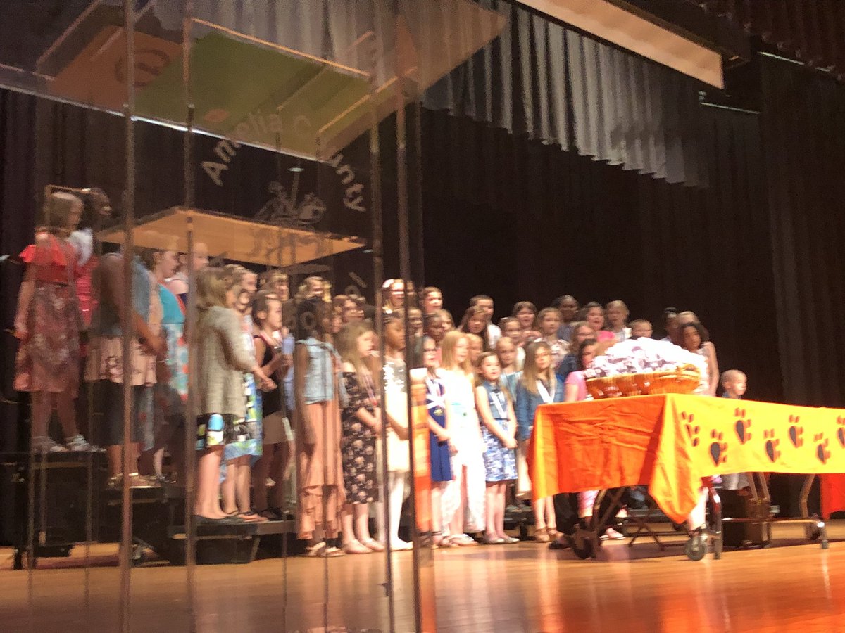 Our 4th grade chorus opens our 4th grade promotion ceremony with the song “Ready to Go!”  Our students are ready to go to middle school! #awesomeACES @Amy04939776 <a href="/nicole_poore/">Nicole Poore</a> <a href="/ShellyCary1/">Shelly Cary</a> <a href="/JenniferRamey70/">Jennifer Ramey, Ed.D.</a> <a href="/ReasonerCynthia/">Cynthia Reasoner, Ed.D.</a> <a href="/DebbieBoan/">Debbie Boan</a>