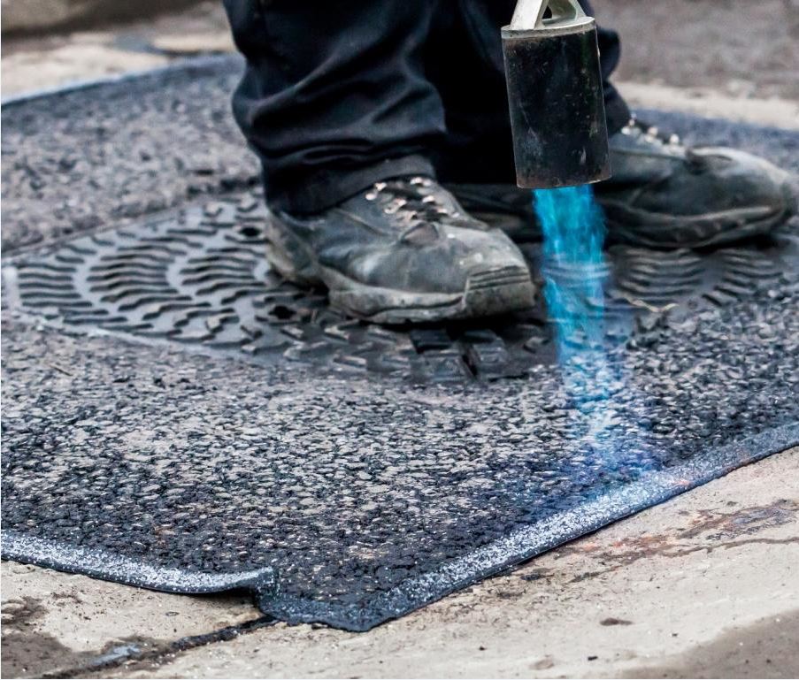 Ultracrete_UK's tweet photo. Applying thermoplastic overbanding, such as HAPAS Approved Instaband ECO, will prevent water ingress and progressive fretting, prolonging the life of your repair #FirstTimePermanent https://t.co/FYYyFKzxvz https://t.co/ilSgrV6X3X