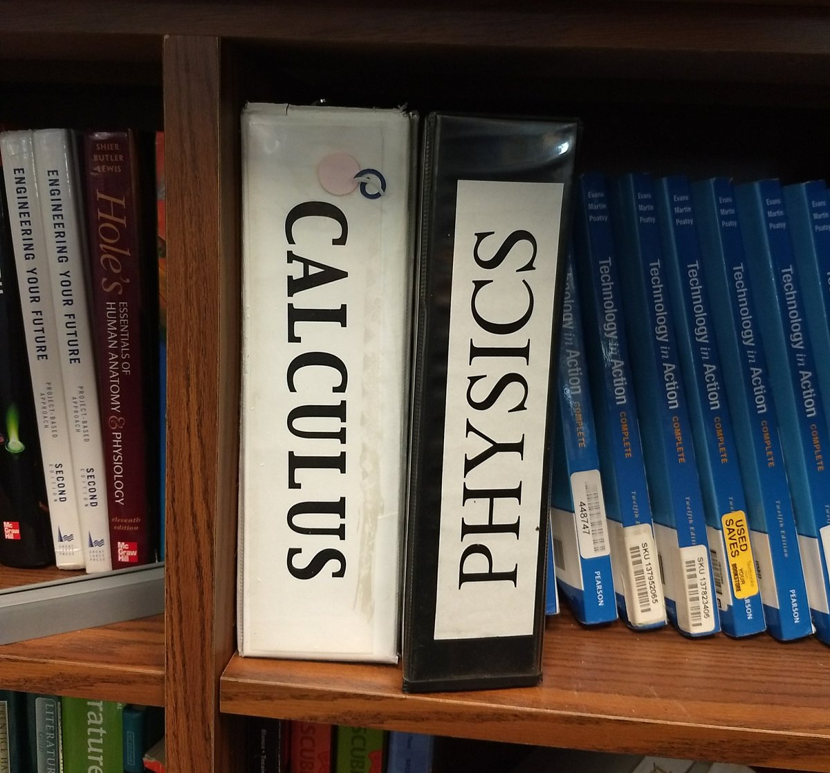 librarymmhs's tweet photo. Mr. Baker took the Calculus and Physics binders back to his classroom yesterday. End of an era! https://t.co/joFZQzHERD