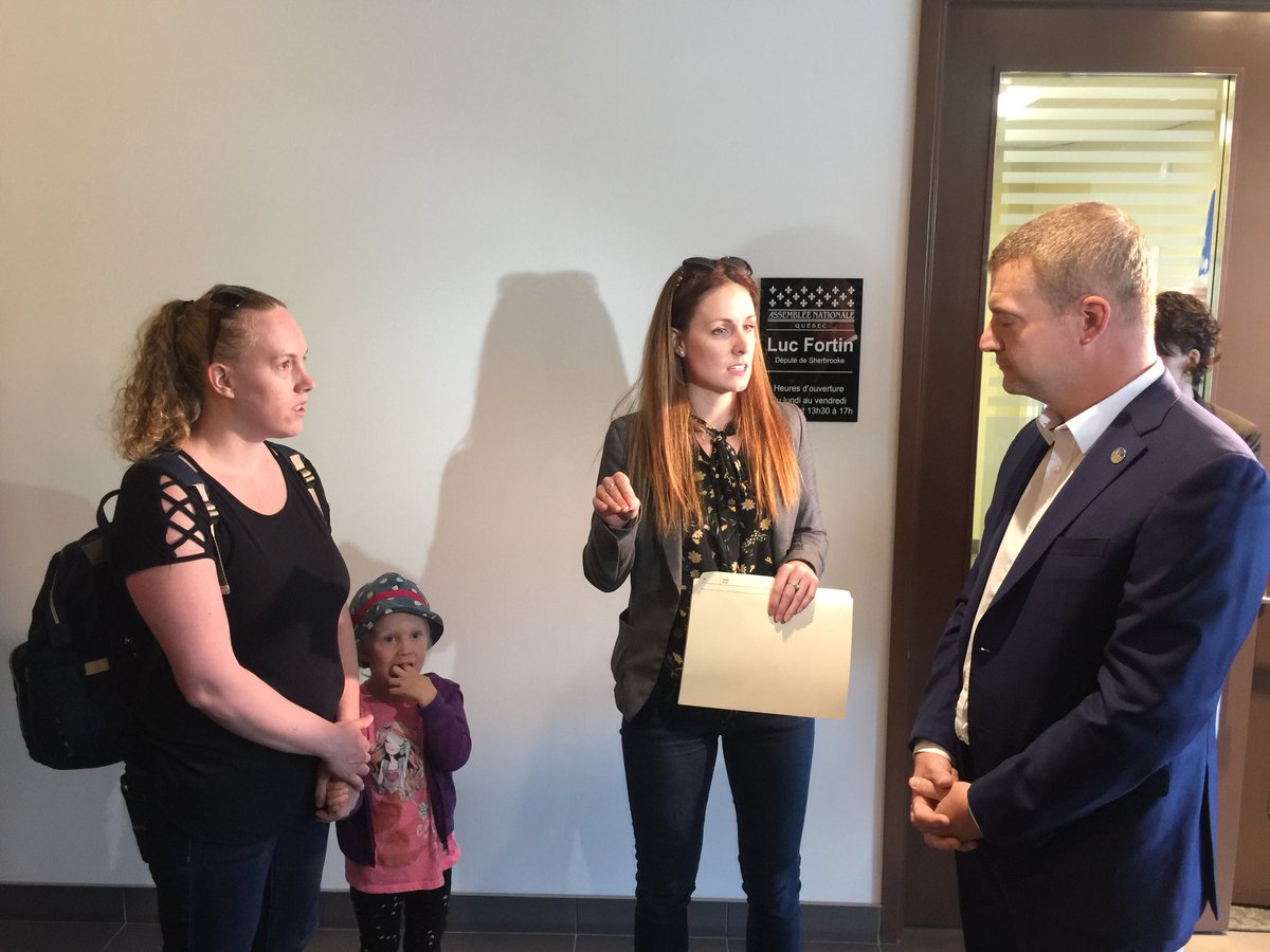 BrigitteMarcoux's tweet image. Des parents de la garderie Cocorico de Compton demandent au ministre Fortin de revenir sur sa décision de fermer la garderie illégale #rces