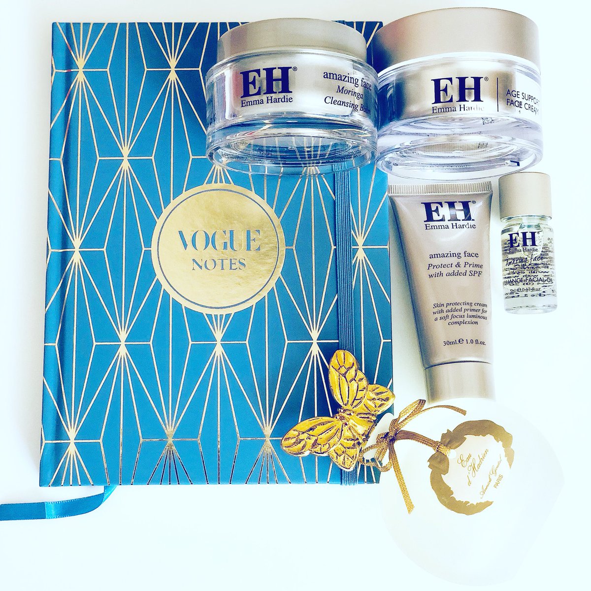fiebredebolsos's tweet photo. In love with #moringabalm @EmmaHardieUK with essential oils of orange, neroli, mandarin, jasmine and rose. #beautyblogger https://t.co/8zOdN7kr9E