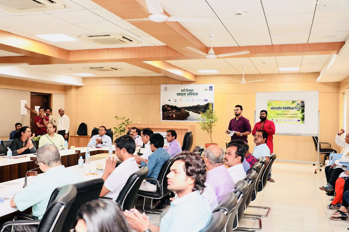 sfdmaha's tweet photo. State SFD Convenor @EshaanSG presented a Case Study on SFD activities on Narmada, Godavari, Indrayani & Pravara rivers, Along with explaining first hand experiences of problems faced while working on field!
3/n
#SFD #CleanRiverCampaign #WorldBiodiversityDay https://t.co/Xn6nFgHnLS